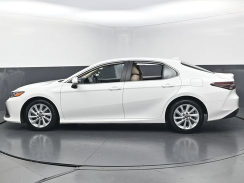 Used 2023 Toyota Camry LE FWD image 8