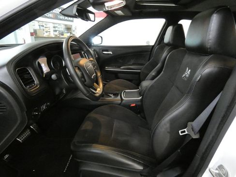 Used 2023 Dodge Charger Scat Pack w/ Dynamics Package RWD image 9