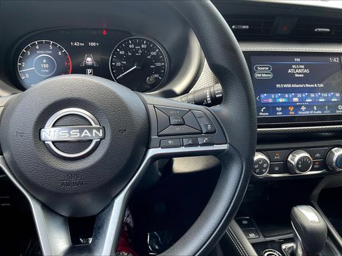 Certified 2024 Nissan Kicks SV FWD image 14