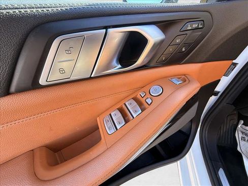 Used 2019 BMW X7 xDrive40i w/ Premium Package image 22