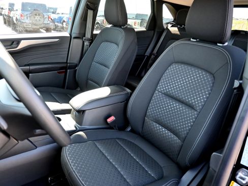 New 2026 Ford Escape Active image 30