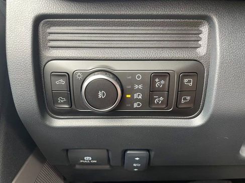 New 2025 Ford F350 Lariat w/ Chrome Package image 30