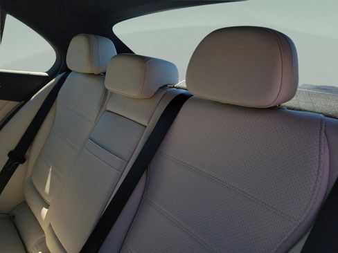 Certified 2023 Mercedes-Benz C 300 Sedan image 13