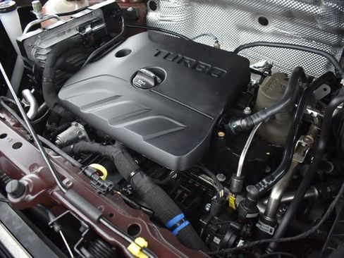 Certified 2023 Chevrolet TrailBlazer LT w/ Convenience Package FWD image 35