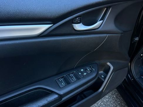 Used 2021 Honda Civic Sport image 10