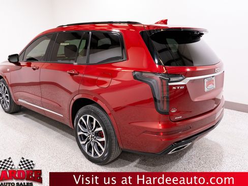 Used 2023 Cadillac XT6 Sport w/ Platinum Package AWD/4WD image 3