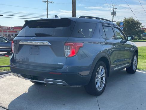 Used 2020 Ford Explorer XLT w/ Equipment Group 202A AWD/4WD image 7