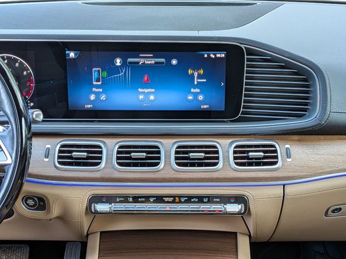 Used 2024 Mercedes-Benz GLE 350 4MATIC image 19