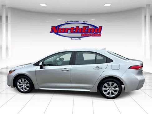 Used 2024 Toyota Corolla LE FWD image 6