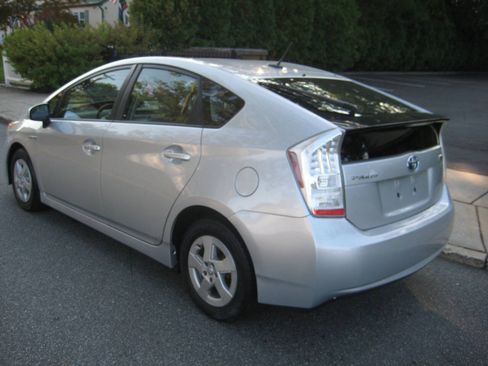 Used 2011 Toyota Prius Two FWD image 7