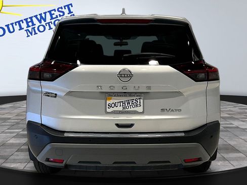 Used 2023 Nissan Rogue SV AWD/4WD image 6