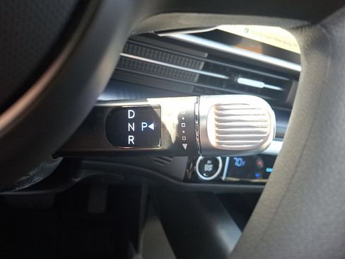 New 2025 Hyundai Ioniq 6 SE image 10