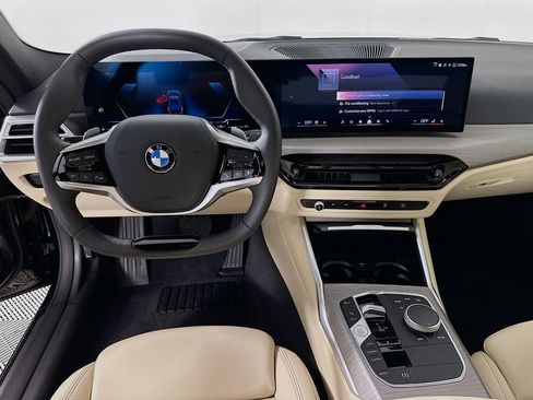 Used 2025 BMW 430i Coupe w/ Convenience Package image 23