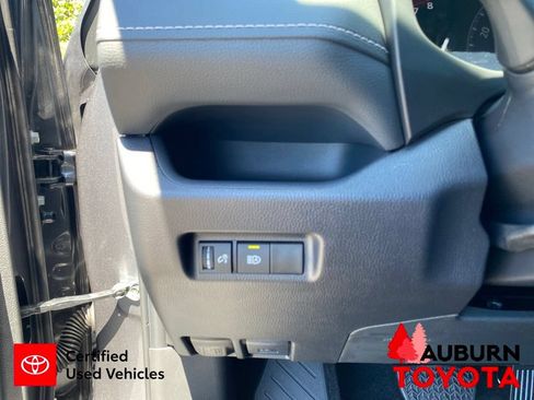 Certified 2025 Toyota RAV4 LE FWD image 33