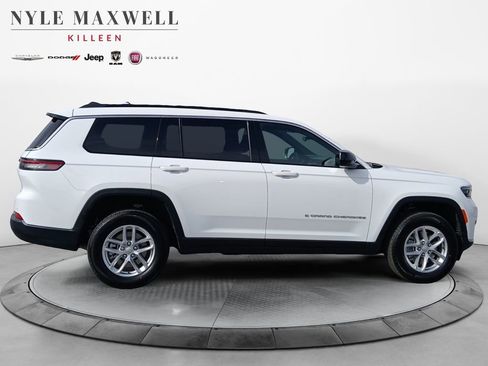 New 2026 Jeep Grand Cherokee L Laredo image 17