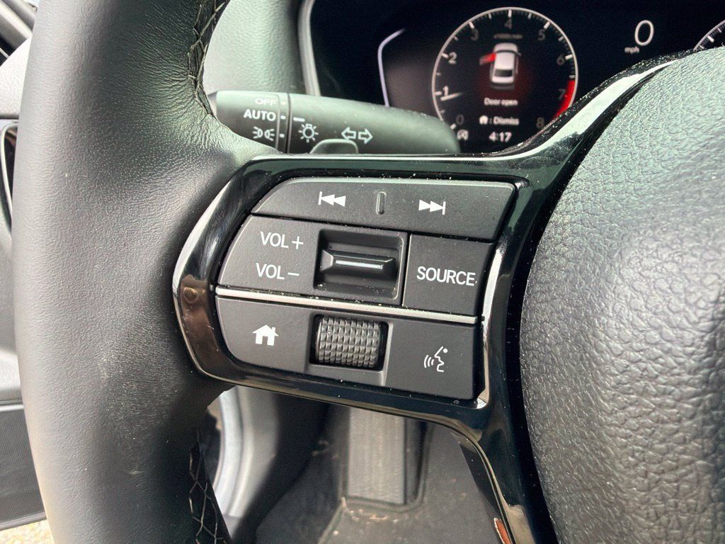 Used 2025 Honda Civic Sport image 18