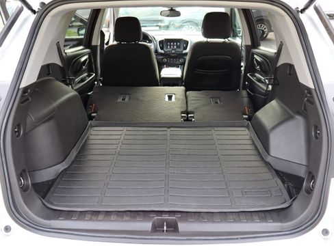 Used 2022 GMC Terrain SLE image 38