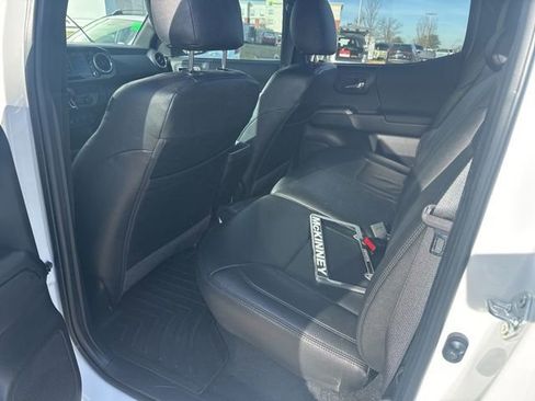 Certified 2023 Toyota Tacoma TRD Off-Road image 7