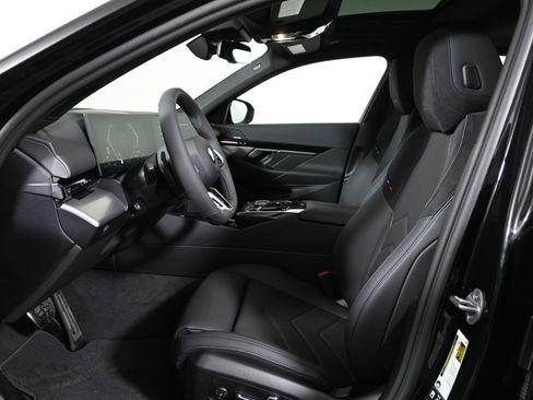 New 2026 BMW 530i xDrive w/ M Sport Package image 3