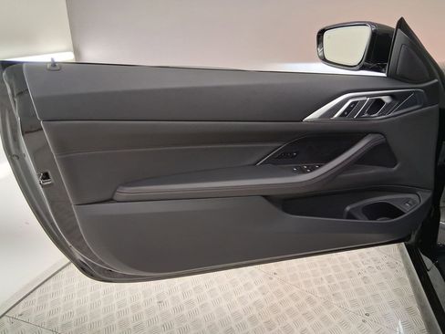 Used 2025 BMW 430i Convertible w/ Premium Package image 19