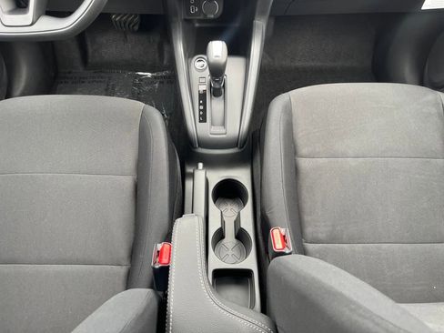 New 2025 Nissan Kicks Play S image 28