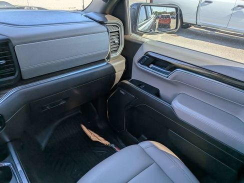 Used 2024 Chevrolet Silverado 1500 LT Trail Boss w/ Convenience Package II AWD/4WD image 17