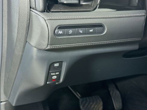 Certified 2025 INFINITI QX80 Luxe image 12