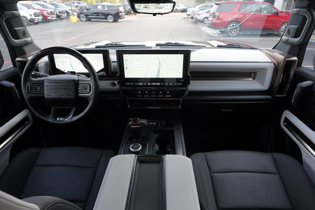 Used 2024 GMC Hummer EV 2X AWD/4WD image 7