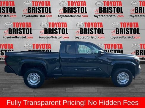 Used 2025 Toyota Tacoma SR AWD/4WD image 2