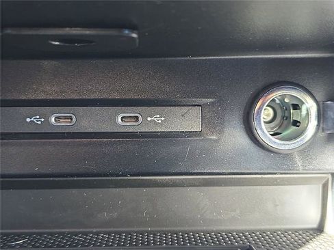 New 2026 Volkswagen Taos SE image 21