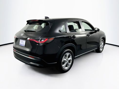 Used 2025 Honda HR-V LX image 5