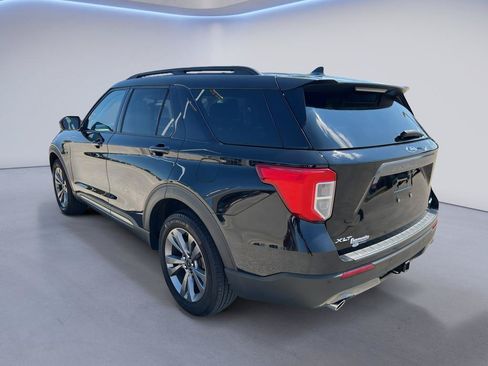 Certified 2024 Ford Explorer XLT w/ Equipment Group 202A AWD/4WD image 5