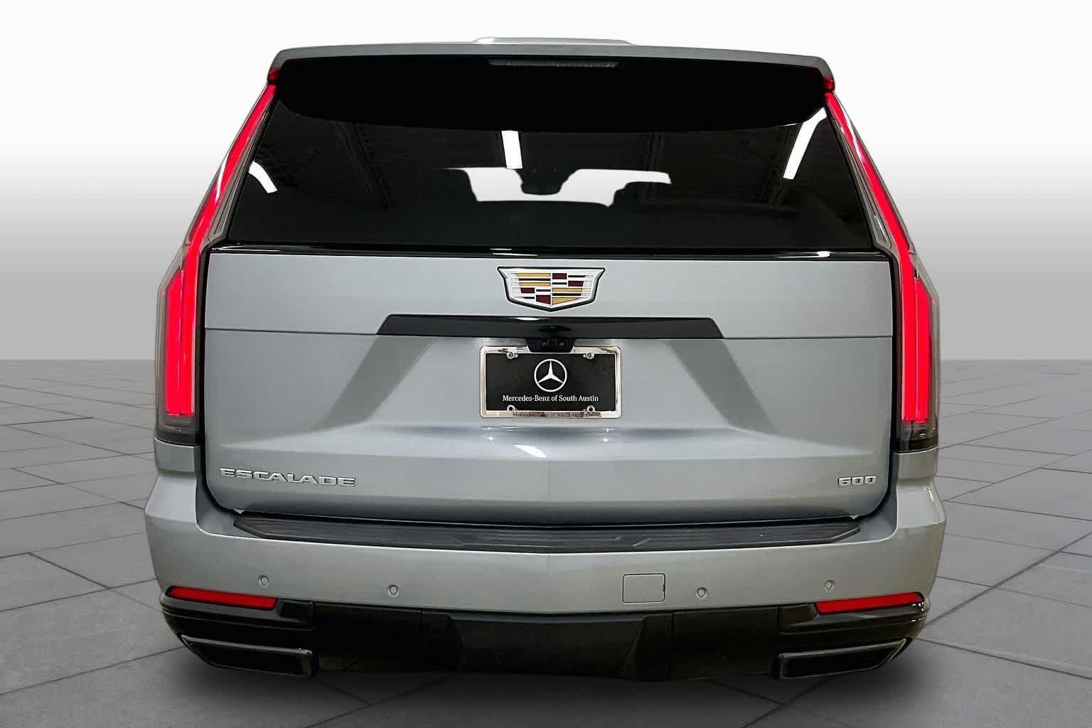 Used 2025 Cadillac Escalade Sport Platinum w/ LPO, Floor Liner Package AWD/4WD image 5