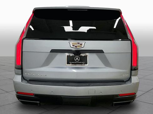 Used 2025 Cadillac Escalade Sport Platinum w/ LPO, Floor Liner Package AWD/4WD image 5