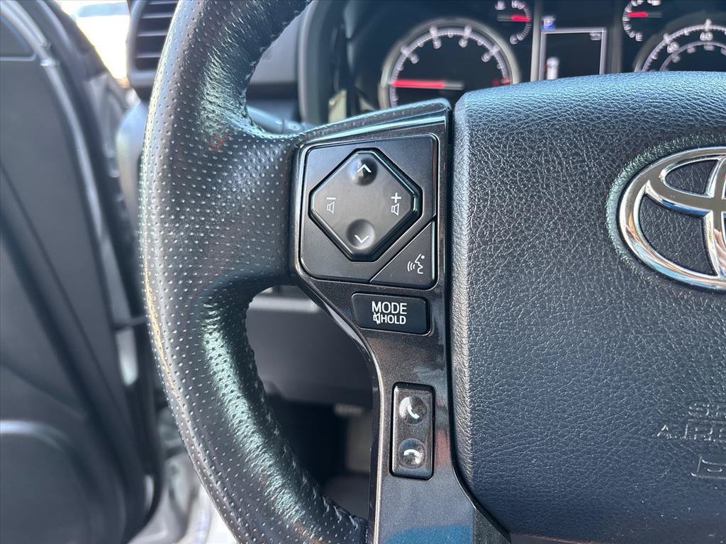 Used 2024 Toyota 4Runner TRD Off-Road Premium AWD/4WD image 15