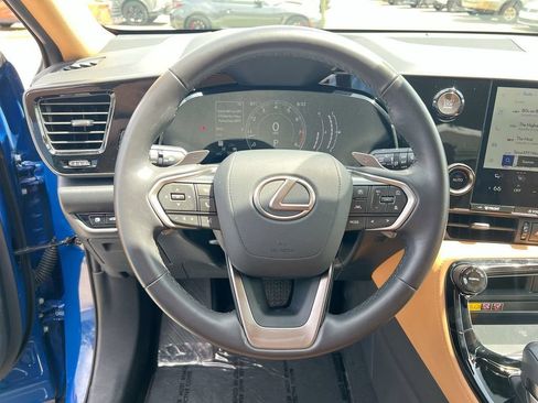 Used 2025 Lexus NX 250 FWD w/ Towing Package (2000 Lbs) image 13