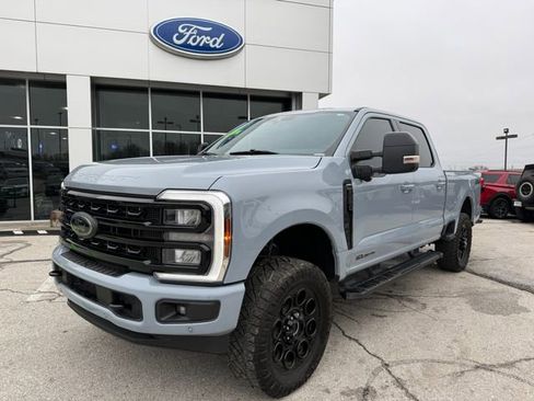 Used 2024 Ford F250 Lariat w/ Lariat Ultimate Package AWD/4WD image 3
