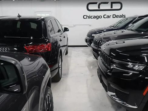 Used 2017 Mercedes-Benz GLS 450 4MATIC w/ Premium Package image 49