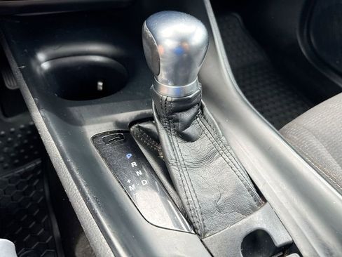 Used 2018 Toyota C-HR XLE FWD image 17