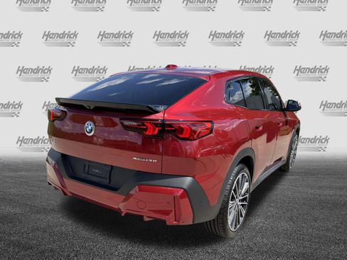 Used 2026 BMW X2 xDrive28i image 9