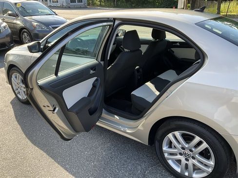 Used 2015 Volkswagen Jetta S w/ Welcome Package FWD image 14