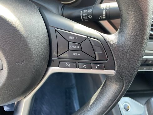 Used 2025 Nissan Altima 2.5 SV image 14