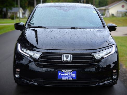 Used 2023 Honda Odyssey Sport image 2