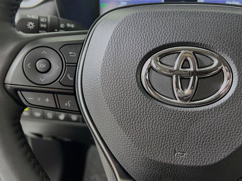 Used 2025 Toyota RAV4 Limited w/ Advanced Technology Package AWD/4WD image 19