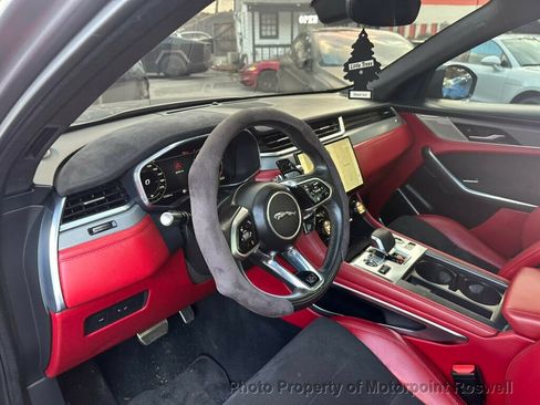 Used 2022 Jaguar F-PACE SVR AWD/4WD image 12
