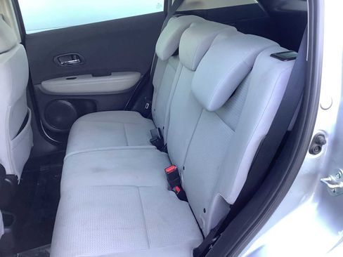 Used 2022 Honda HR-V LX image 13