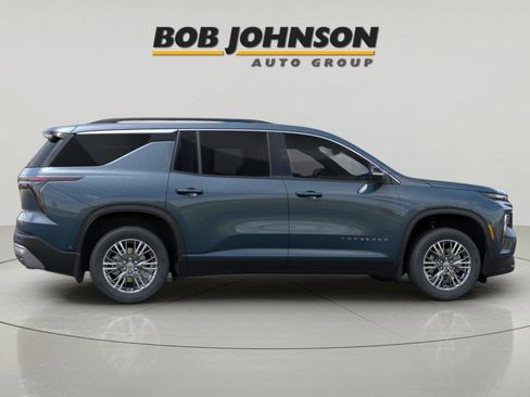 New 2026 Chevrolet Traverse LT w/ Driver Confidence Package image 2