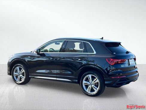 Used 2022 Audi Q3 2.0T Premium w/ Convenience Package AWD/4WD image 4