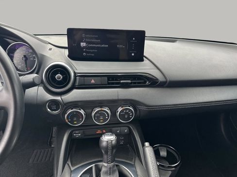 Used 2025 MAZDA MX-5 Miata RF Grand Touring RWD image 16