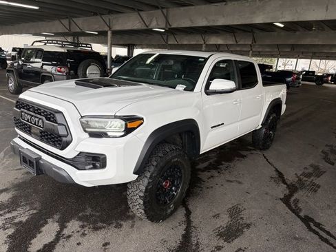 Used 2023 Toyota Tacoma TRD Pro image 1
